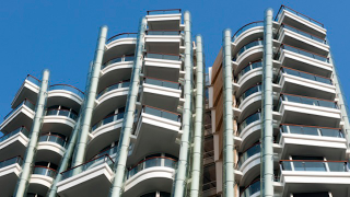 Illustration for article titled Gehry Crowns Hong Kong’s The Peak With Twisting Apartment Complex